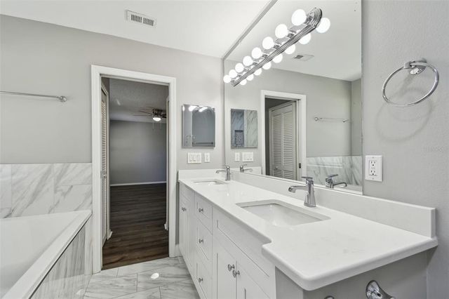 389 WATERFORD CIRCLE W, Tarpon Springs, FL 34688