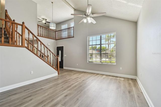 389 WATERFORD CIRCLE W, Tarpon Springs, FL 34688