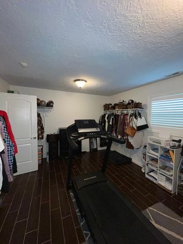 3100 Old McKenzie Hwy, Henry, TN 38231