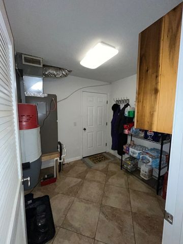 3100 Old McKenzie Hwy, Henry, TN 38231