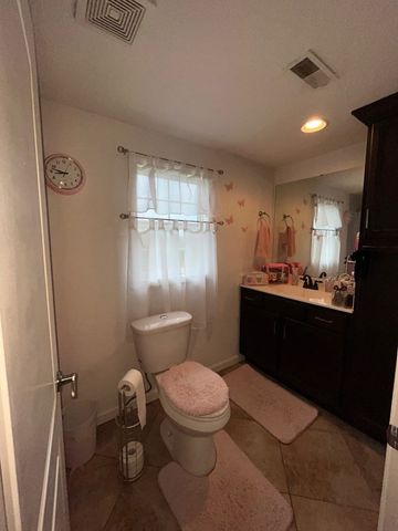 3100 Old McKenzie Hwy, Henry, TN 38231