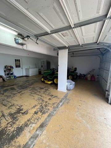 3100 Old McKenzie Hwy, Henry, TN 38231