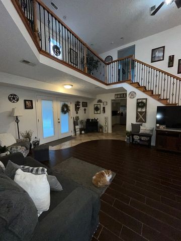 3100 Old McKenzie Hwy, Henry, TN 38231