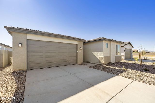 5029 W STRAY HORSE Lane, Laveen, AZ 85339