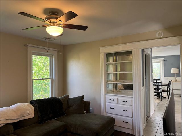 9 Bartlett Street, Poughkeepsie, NY 12601