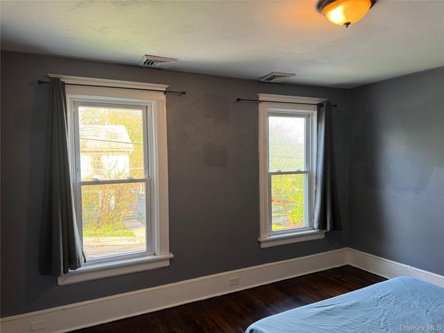 9 Bartlett Street, Poughkeepsie, NY 12601