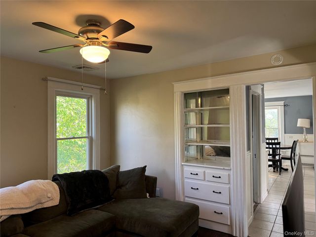 9 Bartlett Street, Poughkeepsie, NY 12601