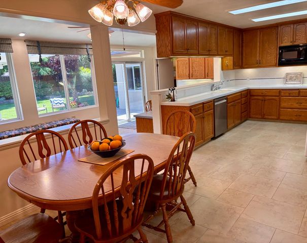 1775 W Tenaya Way, Fresno, CA 93711