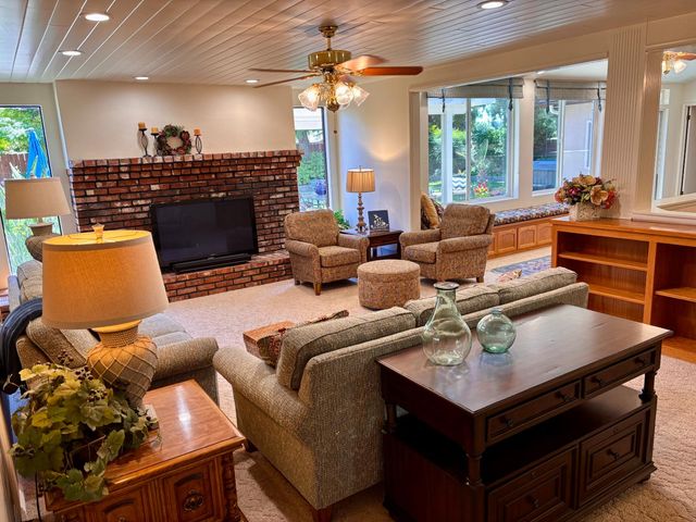 1775 W Tenaya Way, Fresno, CA 93711