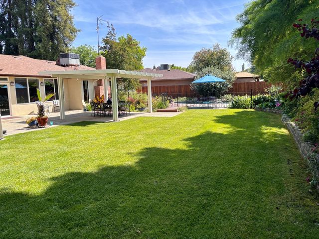 1775 W Tenaya Way, Fresno, CA 93711