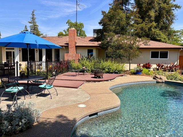 1775 W Tenaya Way, Fresno, CA 93711