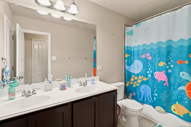 2962 Sawmill Ln, New Braunfels, TX 78130