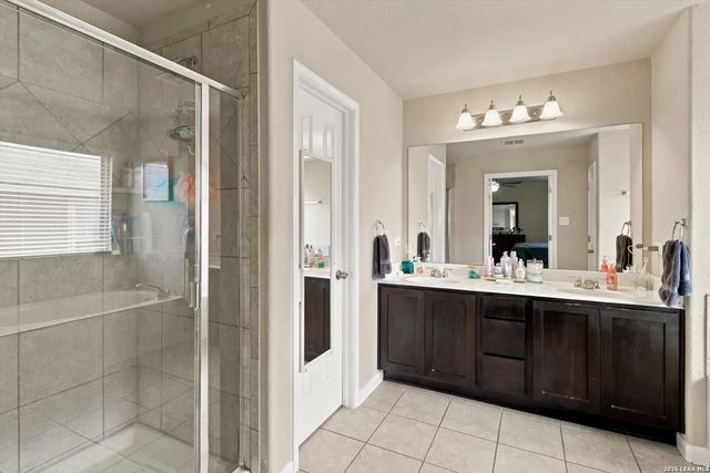 2962 Sawmill Ln, New Braunfels, TX 78130