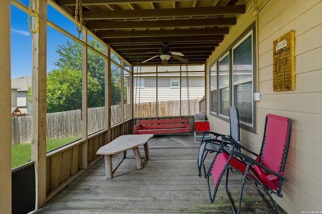2962 Sawmill Ln, New Braunfels, TX 78130
