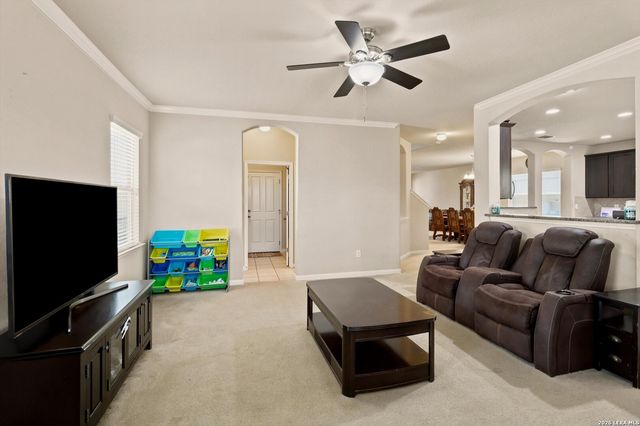 2962 Sawmill Ln, New Braunfels, TX 78130