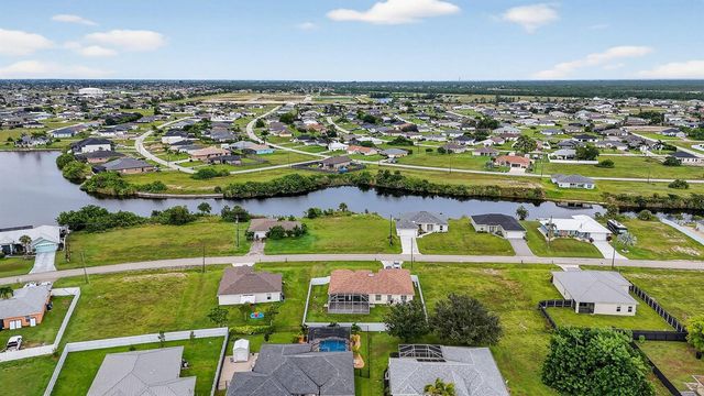 2616 NW 4th Place, Cape Coral, FL 33993