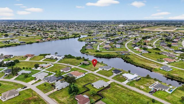 2616 NW 4th Place, Cape Coral, FL 33993