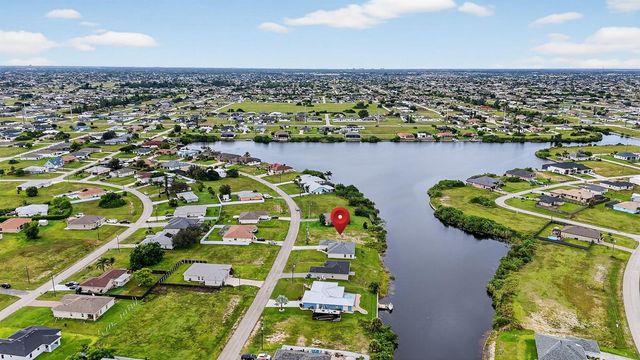 2616 NW 4th Place, Cape Coral, FL 33993