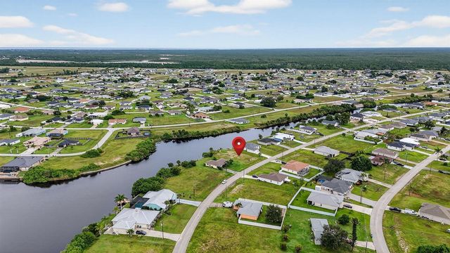 2616 NW 4th Place, Cape Coral, FL 33993