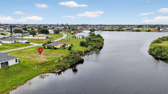 2616 NW 4th Place, Cape Coral, FL 33993