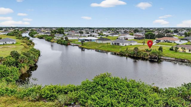 2616 NW 4th Place, Cape Coral, FL 33993