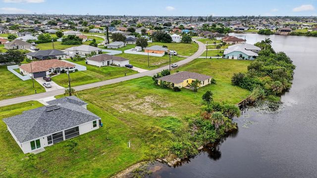 2616 NW 4th Place, Cape Coral, FL 33993