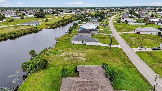 2616 NW 4th Place, Cape Coral, FL 33993