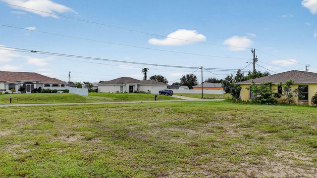 2616 NW 4th Place, Cape Coral, FL 33993