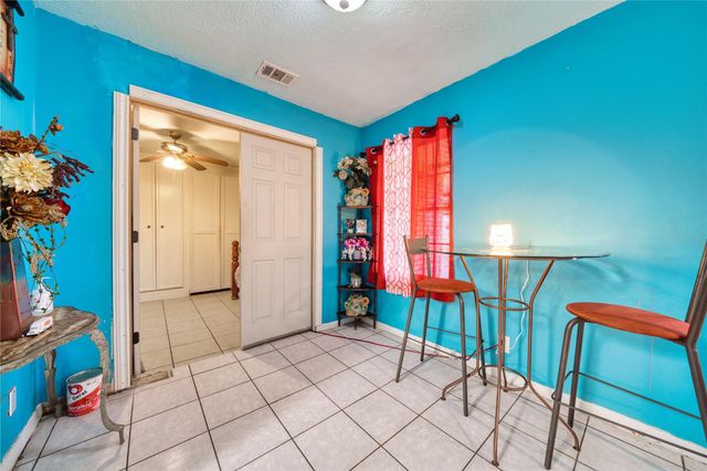 4931 Mercedes Lane, Houston, TX 77022