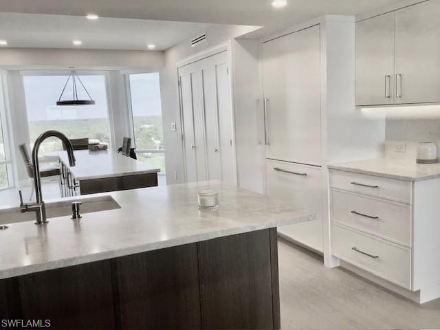 6849 Grenadier BLVD 905, Naples, FL 34108