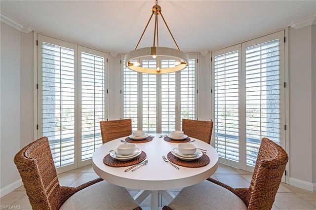 6849 Grenadier BLVD 905, Naples, FL 34108