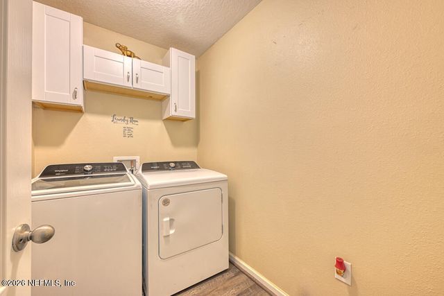 8316 CAPE FOX Drive, Jacksonville, FL 32222