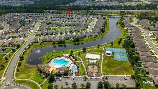 8316 CAPE FOX Drive, Jacksonville, FL 32222