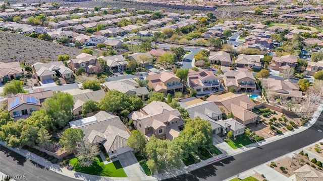 15 Oro Valley Drive, Henderson, NV 89052