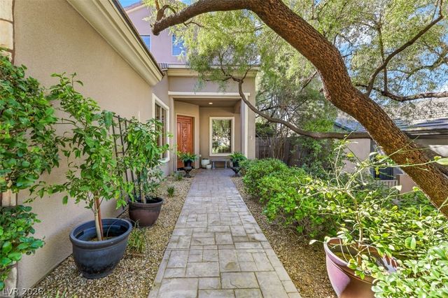 15 Oro Valley Drive, Henderson, NV 89052