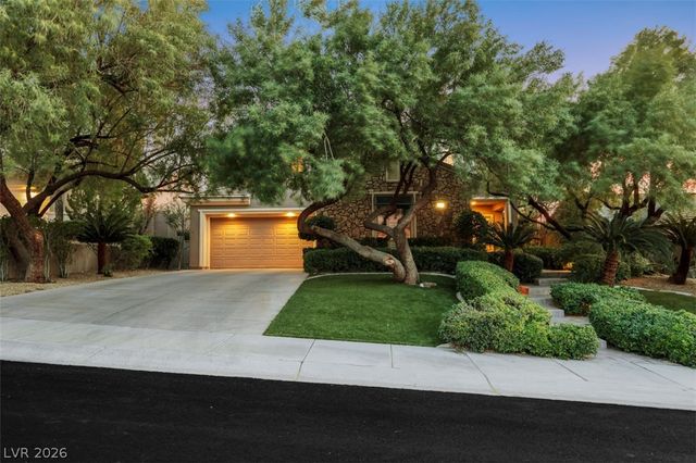 15 Oro Valley Drive, Henderson, NV 89052