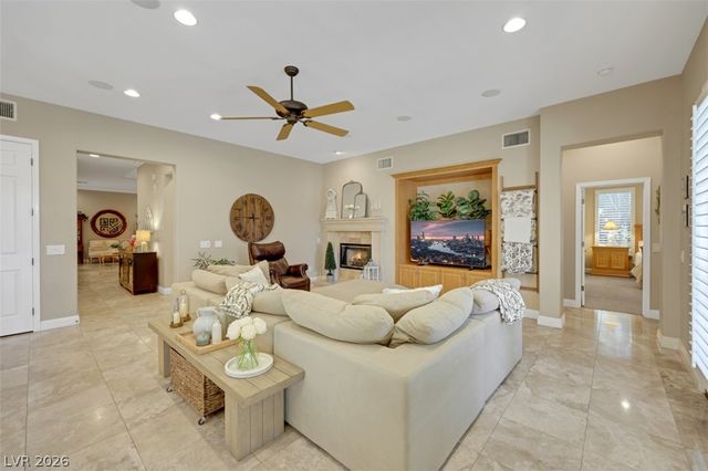 15 Oro Valley Drive, Henderson, NV 89052