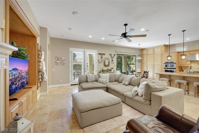 15 Oro Valley Drive, Henderson, NV 89052