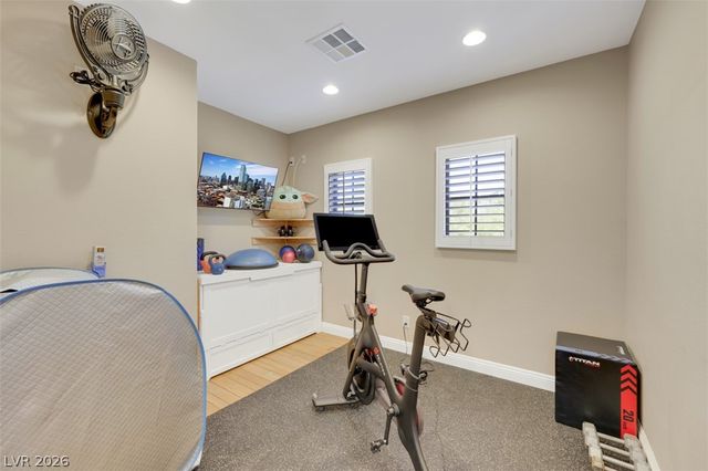 15 Oro Valley Drive, Henderson, NV 89052