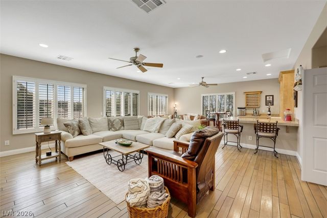 15 Oro Valley Drive, Henderson, NV 89052