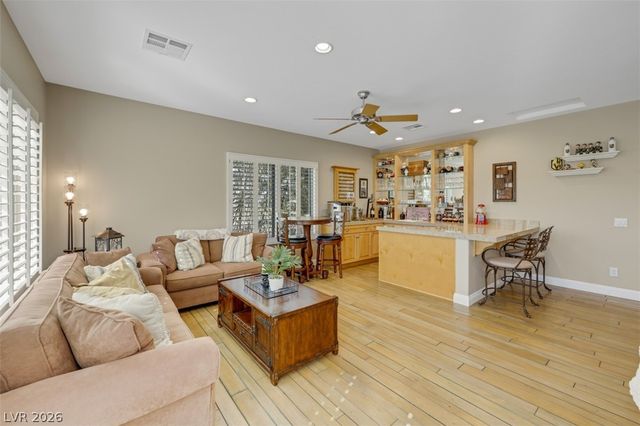 15 Oro Valley Drive, Henderson, NV 89052