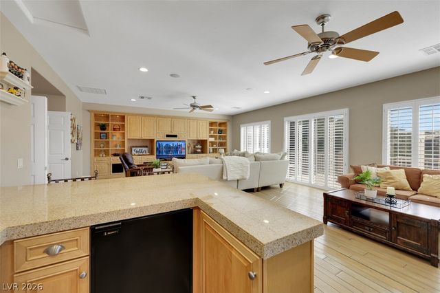 15 Oro Valley Drive, Henderson, NV 89052