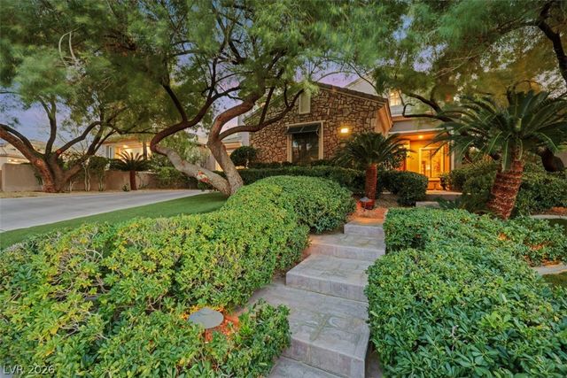 15 Oro Valley Drive, Henderson, NV 89052