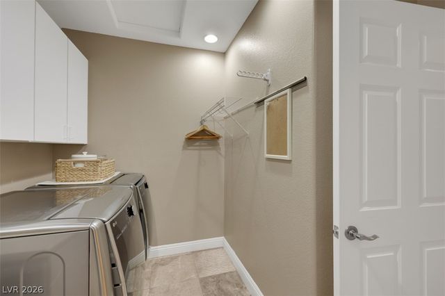 15 Oro Valley Drive, Henderson, NV 89052