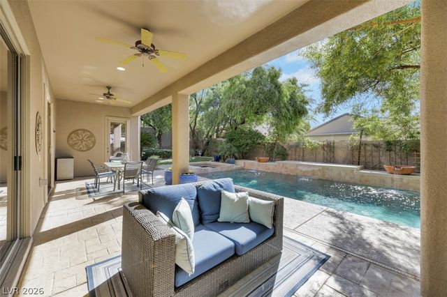 15 Oro Valley Drive, Henderson, NV 89052