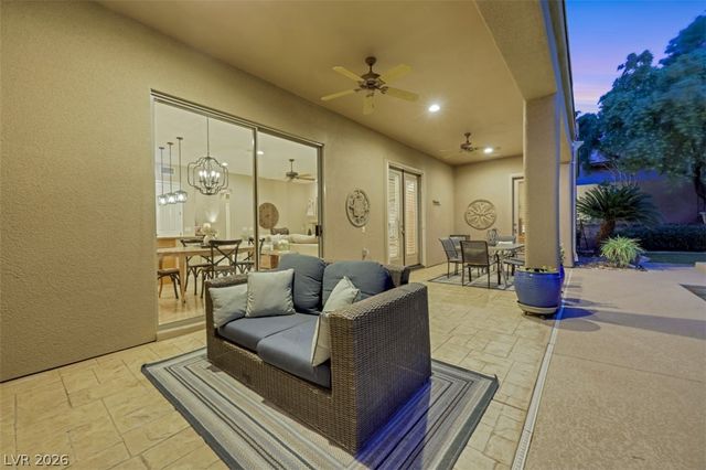 15 Oro Valley Drive, Henderson, NV 89052