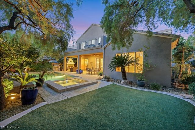 15 Oro Valley Drive, Henderson, NV 89052