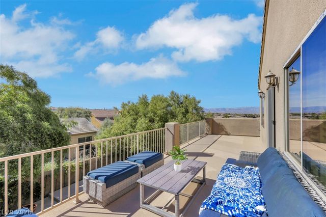 15 Oro Valley Drive, Henderson, NV 89052