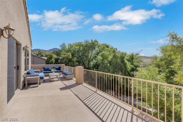 15 Oro Valley Drive, Henderson, NV 89052