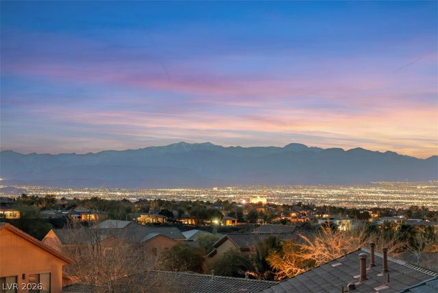 15 Oro Valley Drive, Henderson, NV 89052